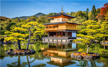 日剧中的角色对话场景